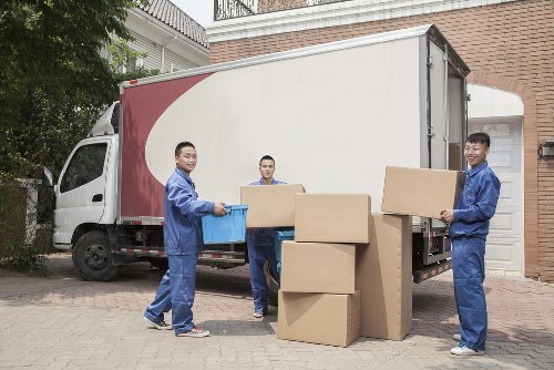 Man and van service in Kentish Town handling a move efficiently