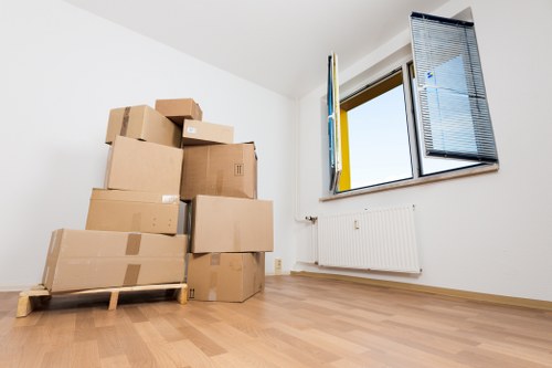 Local moving support for a small flat move in Kentish Town