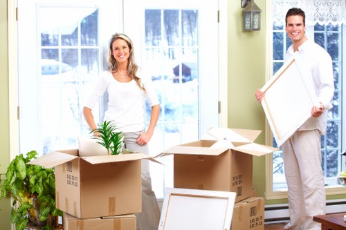 Local moving truck for residential and commercial transport